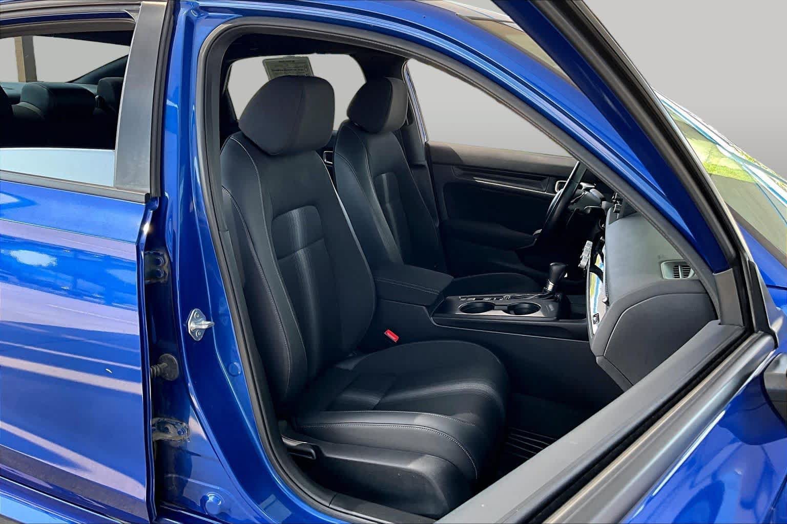 Used 2023 Honda Civic Sport image 9