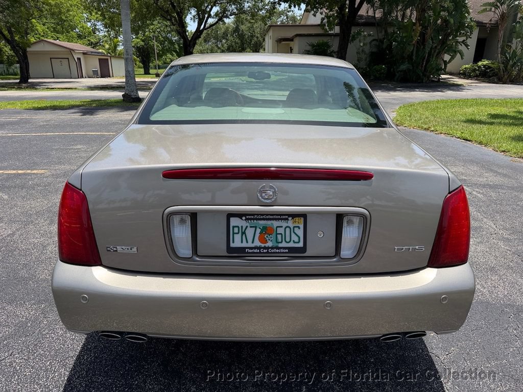 Used 2004 Cadillac De Ville DTS w/ Equipment Group FWD image 14