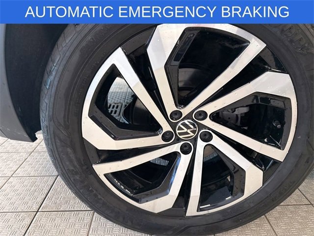 Used 2023 Volkswagen Atlas Cross Sport SEL image 8