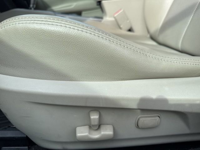 Used 2012 Subaru Outback 2.5i Limited image 29