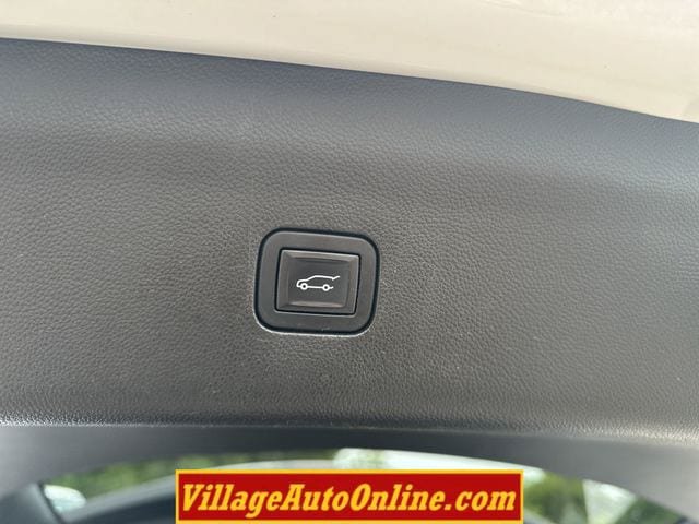 Used 2019 Buick Enclave Premium w/ Experience Buick Package AWD/4WD image 38