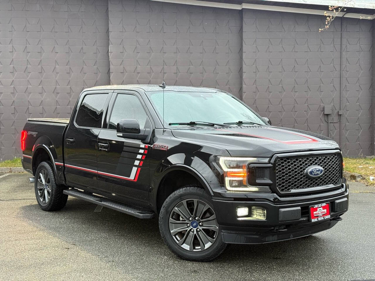 Used 2018 Ford F150 Lariat w/ Equipment Group 502A Luxury AWD/4WD image 2