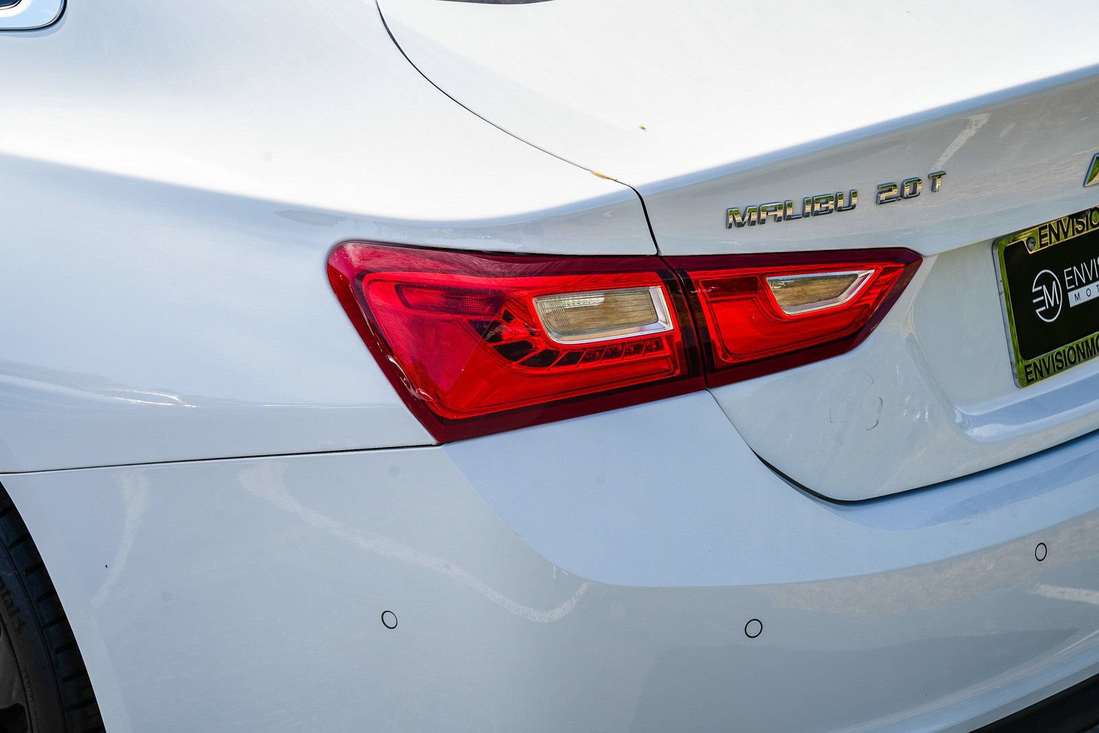 Used 2018 Chevrolet Malibu Premier w/ Premier Sun and Wheel Package FWD image 11
