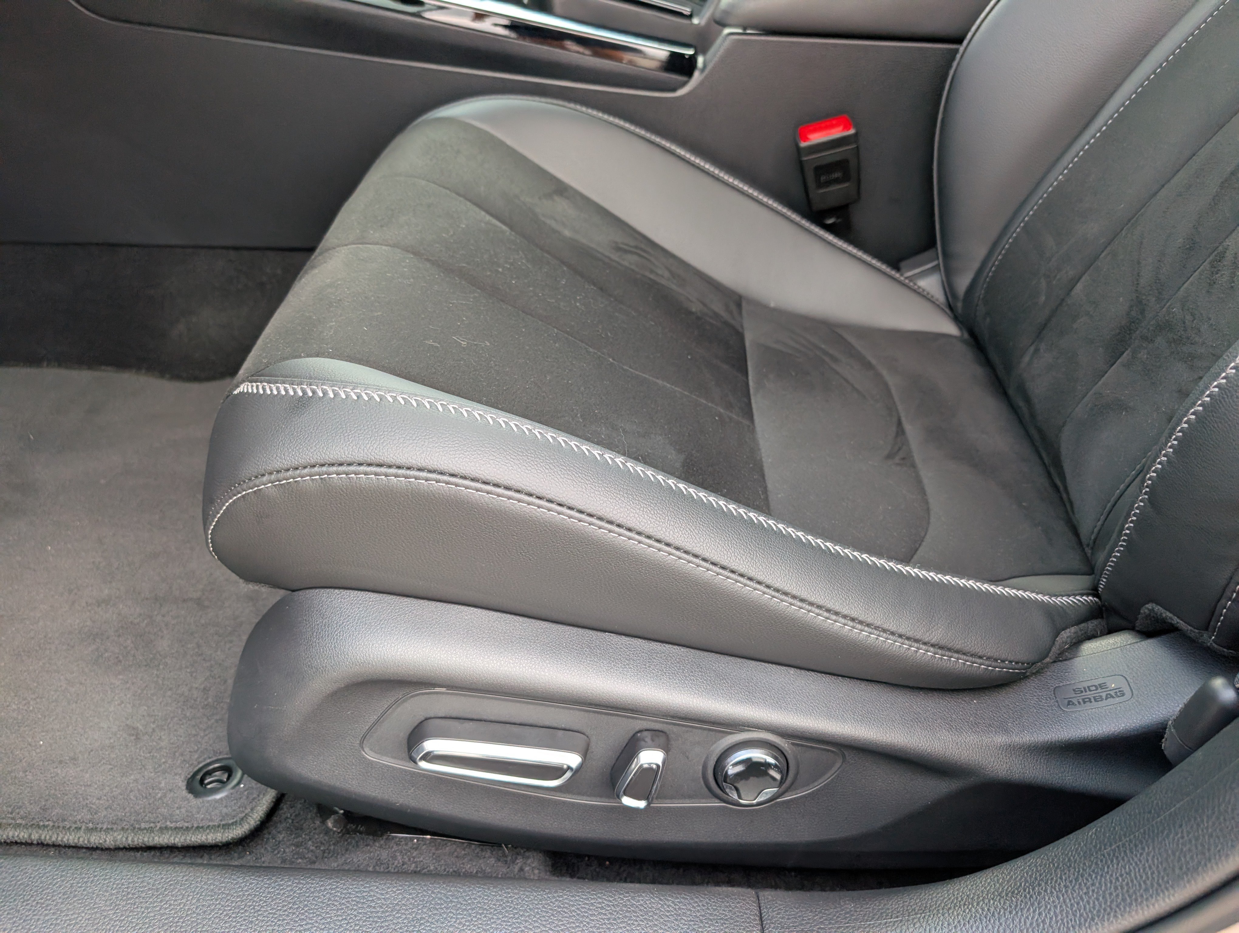 Certified 2025 Acura Integra A-Spec FWD image 10