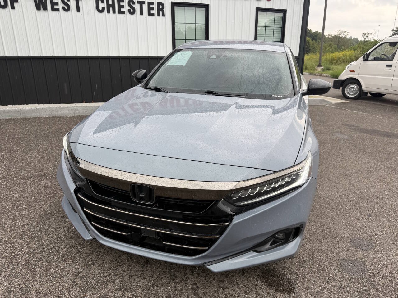 Used 2022 Honda Accord Sport image 2