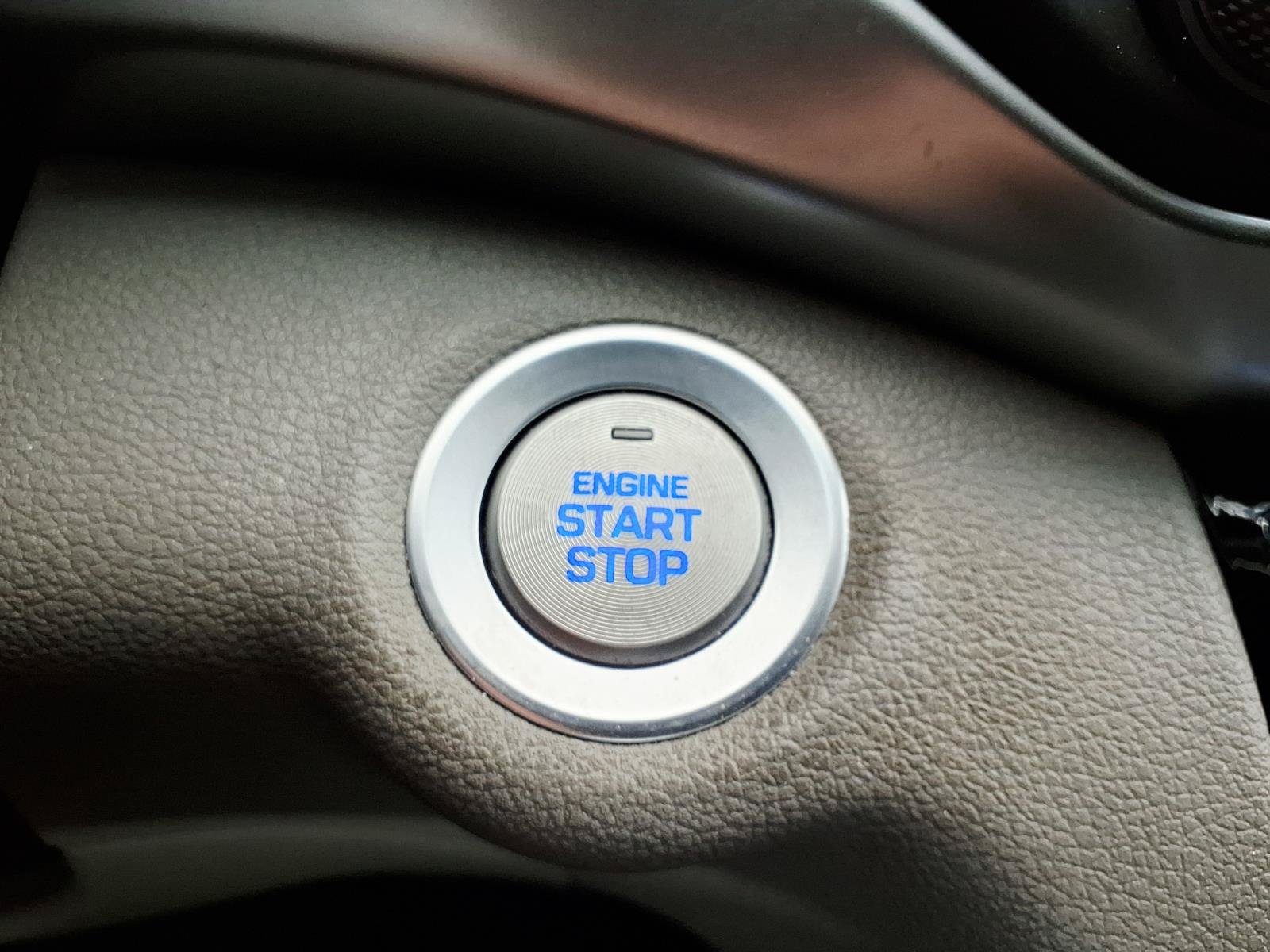 Used 2020 Hyundai Elantra Value Edition FWD image 23