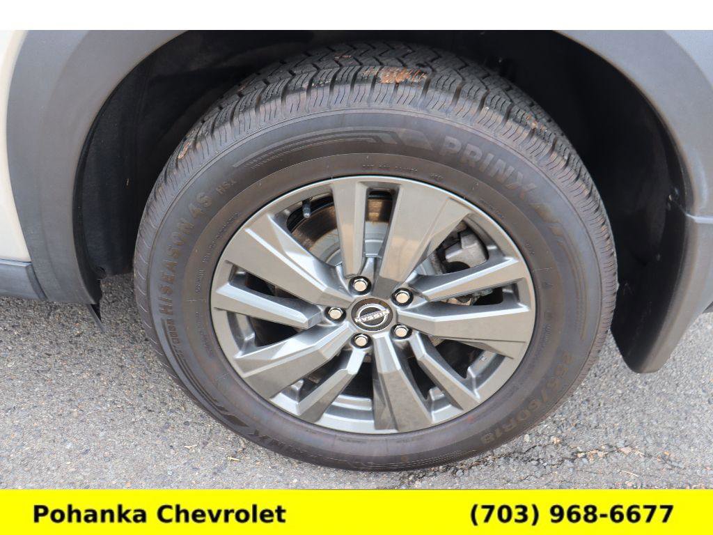 Used 2022 Nissan Pathfinder SV image 28