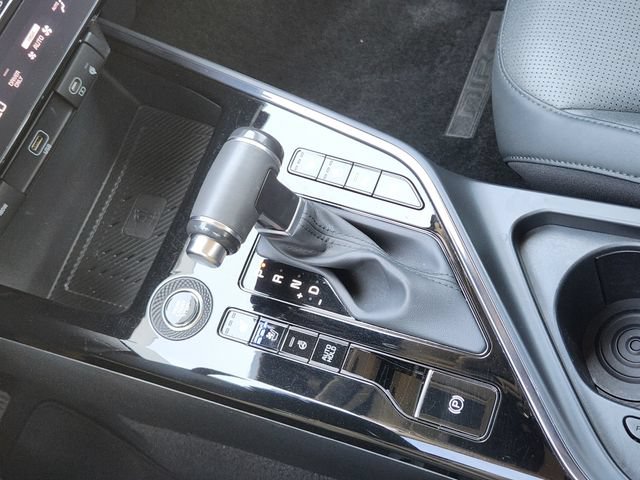 Certified 2024 Kia Niro FWD image 21