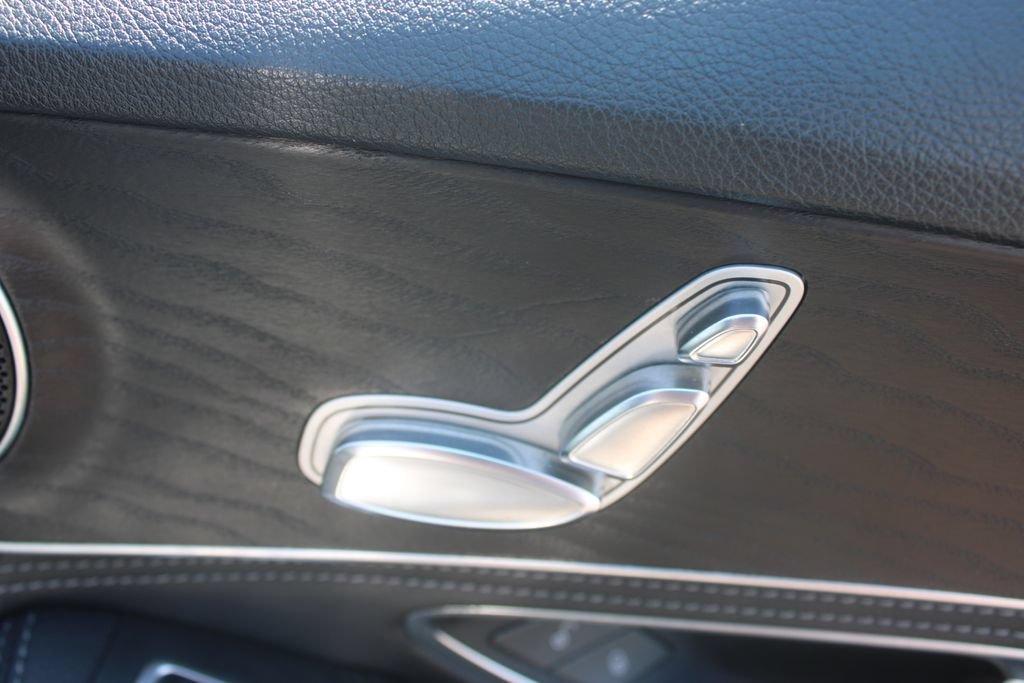 Used 2016 Mercedes-Benz C 300 Sedan image 25