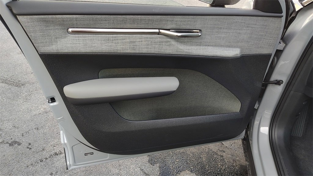 New 2026 Volvo EX30 Plus image 23