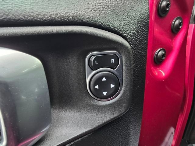 Used 2022 Jeep Wrangler Unlimited Sahara w/ Cold Weather Group image 13