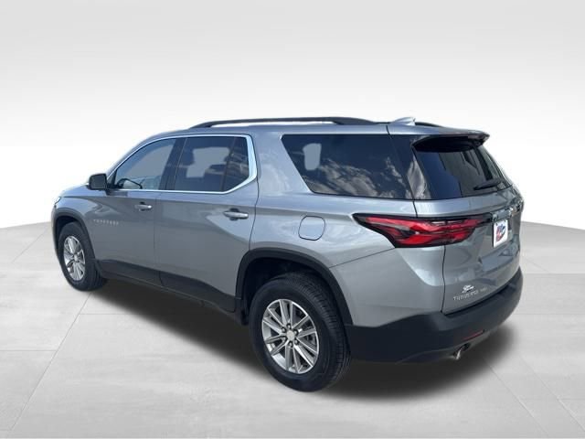 Used 2023 Chevrolet Traverse LT image 3