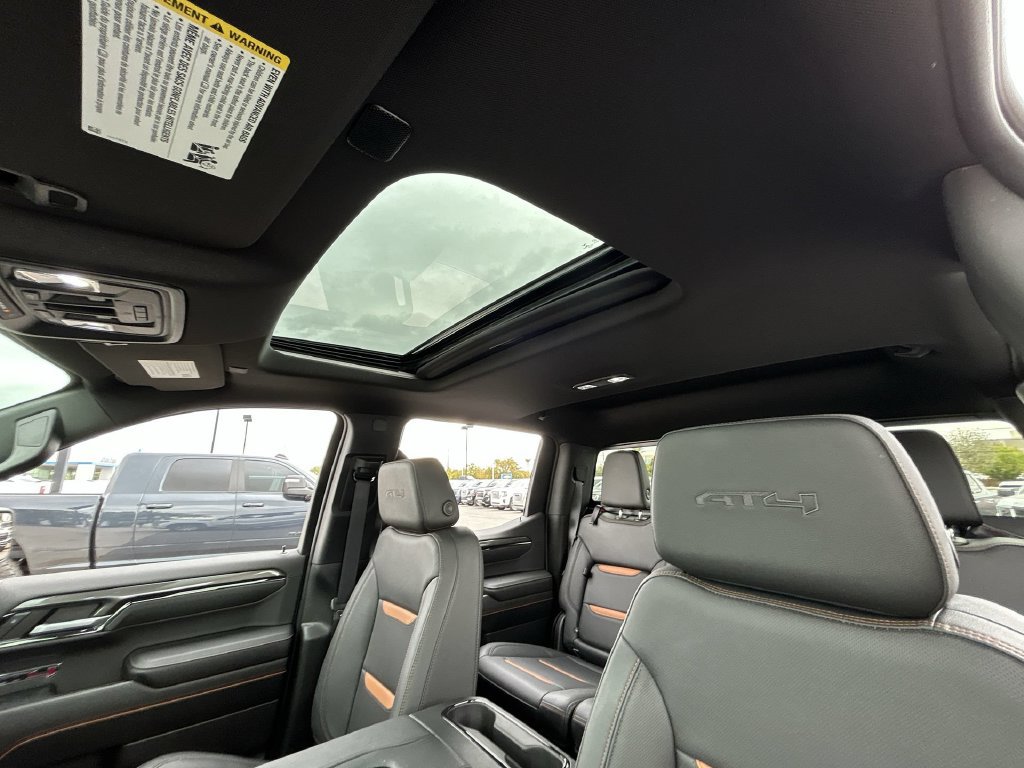 Used 2022 GMC Sierra 1500 AT4 w/ AT4 Premium Package AWD/4WD image 19