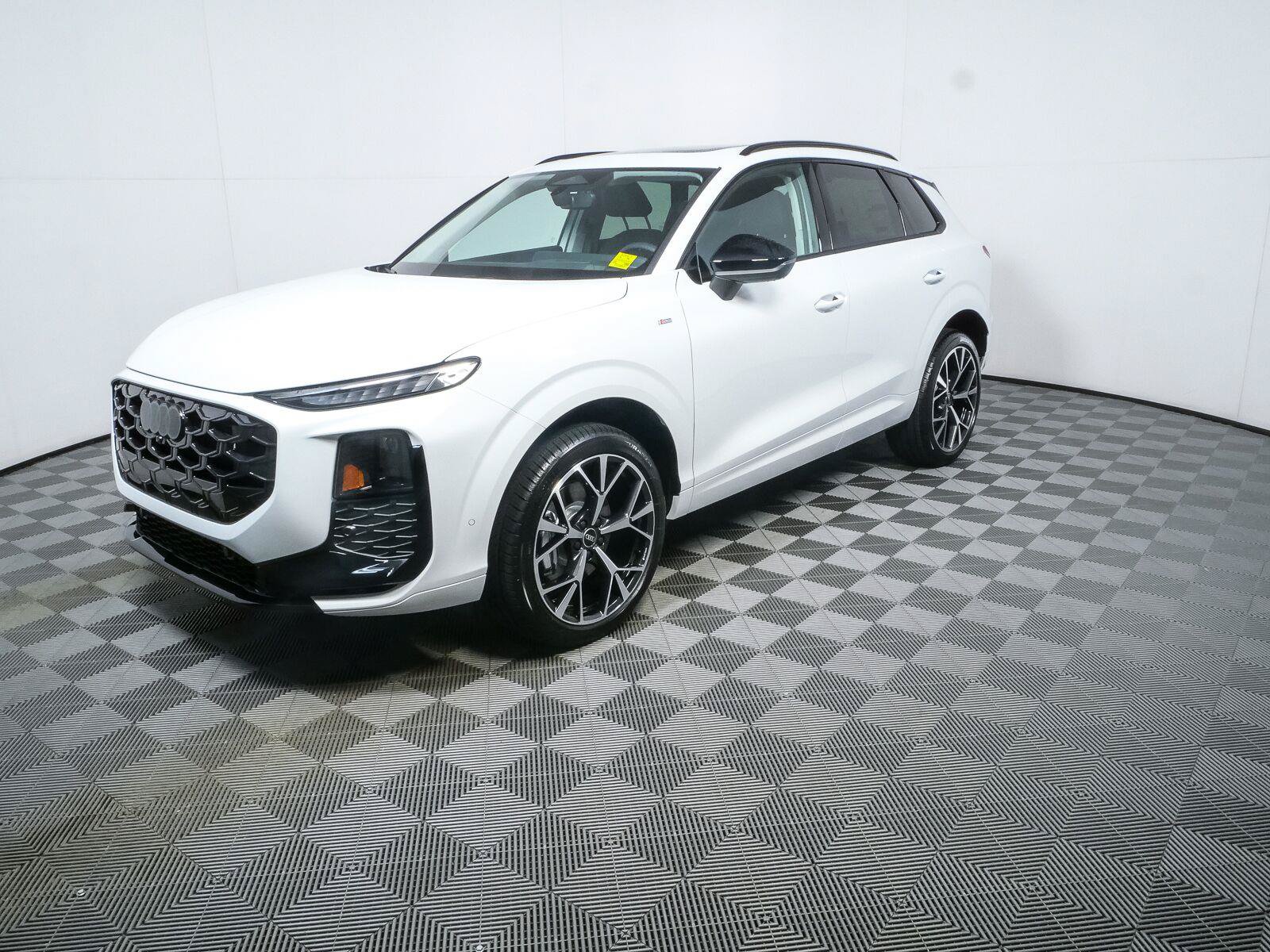 New 2026 Audi Q3 quattro 2.0T AWD/4WD image 27