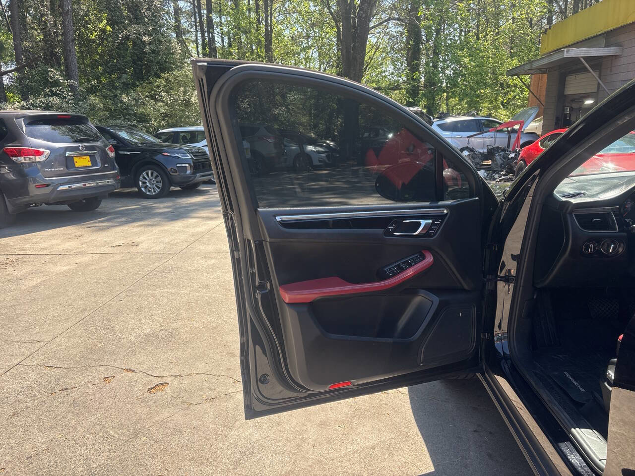 Used 2017 Porsche Macan AWD/4WD image 9