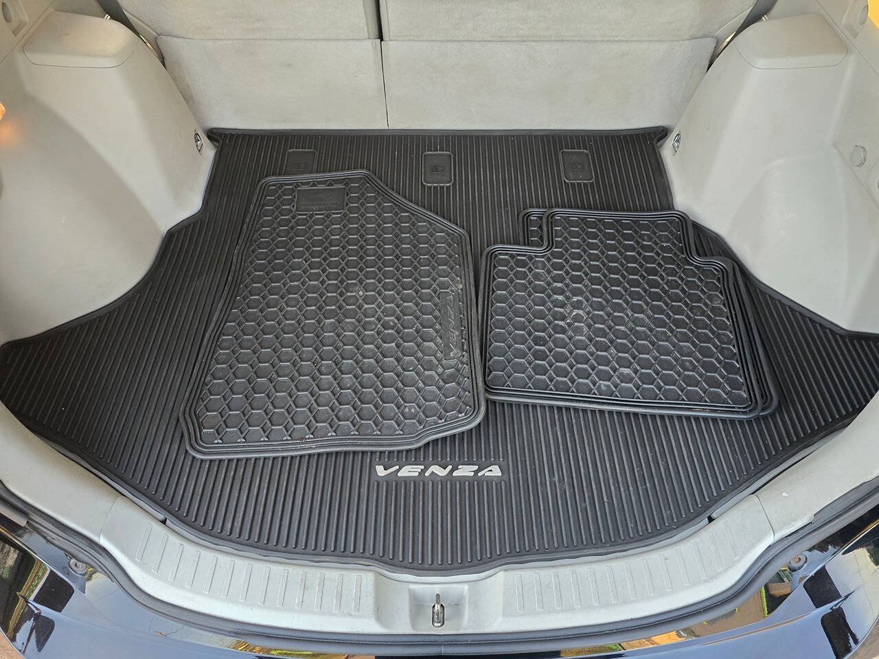 Used 2012 Toyota Venza LE FWD image 38