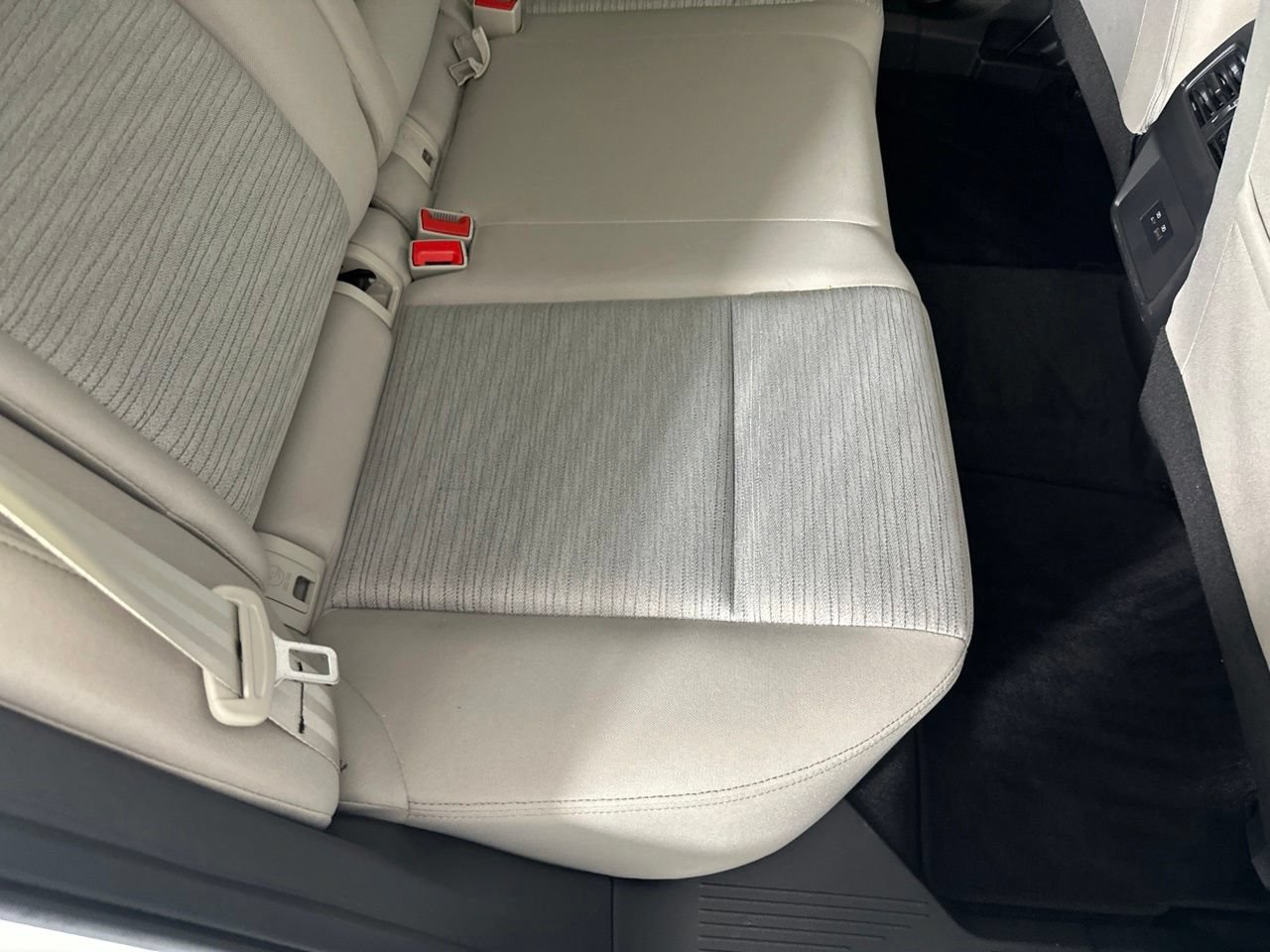 Used 2023 Nissan Rogue SV FWD image 27