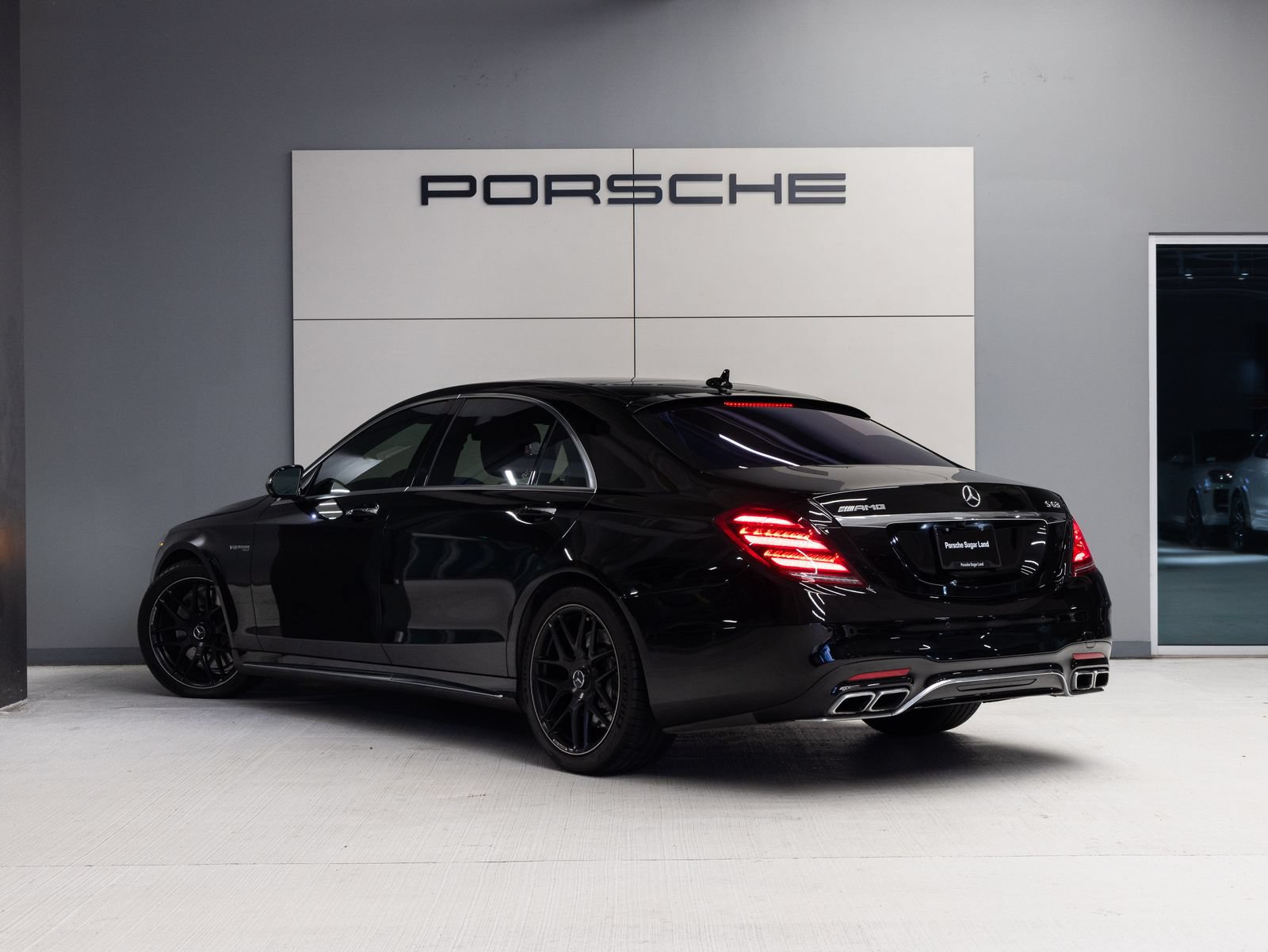 Used 2019 Mercedes-Benz S 63 AMG S 4MATIC Sedan image 5
