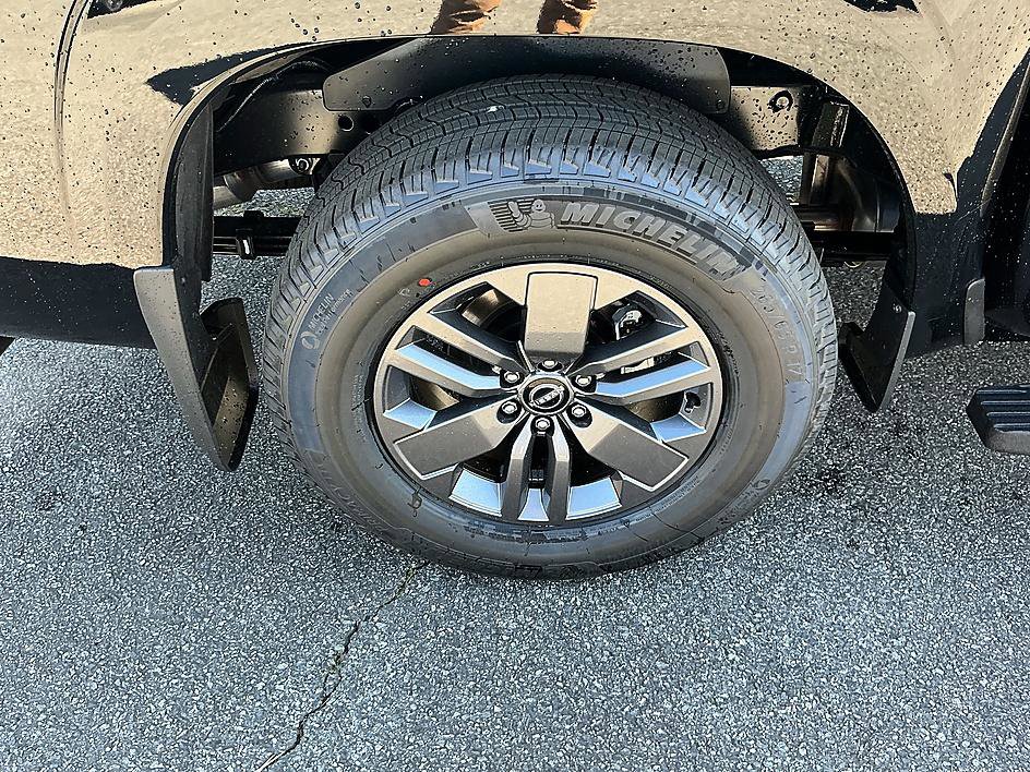 New 2026 Nissan Frontier SV RWD image 9