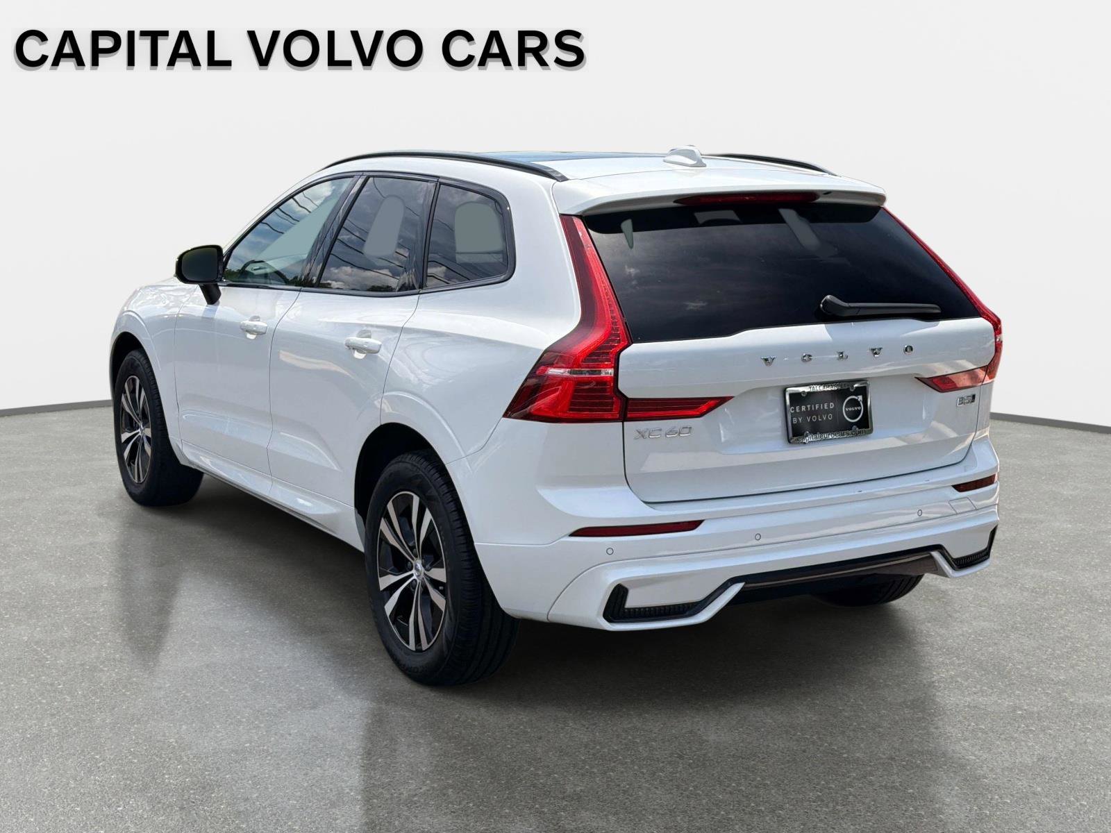 Certified 2025 Volvo XC60 B5 Core AWD/4WD image 7