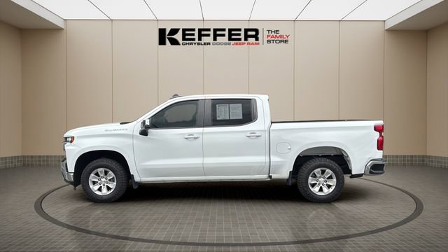 Used 2022 Chevrolet Silverado 1500 LT RWD image 2