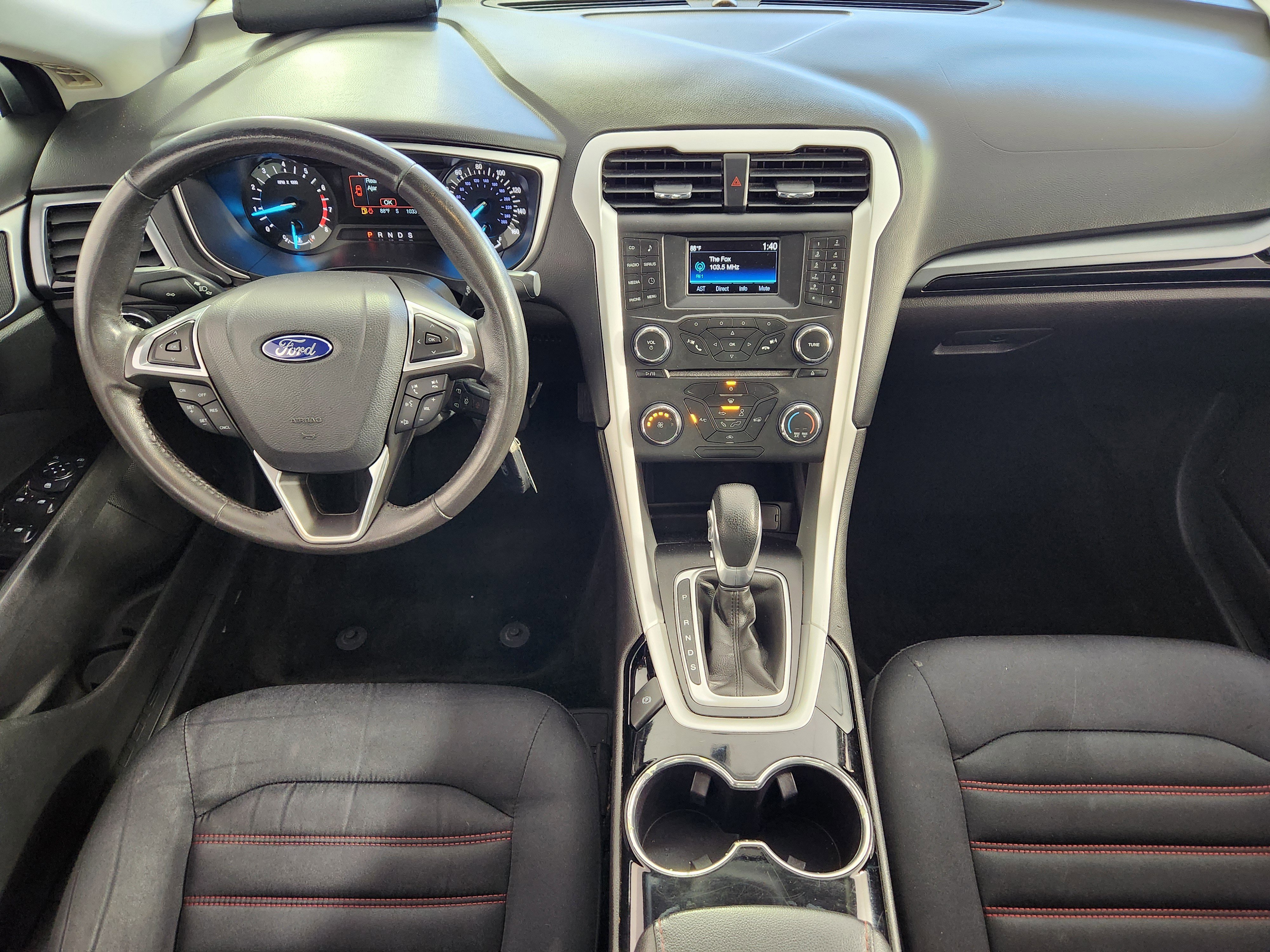 Used 2016 Ford Fusion SE w/ Equipment Group 201A FWD image 15