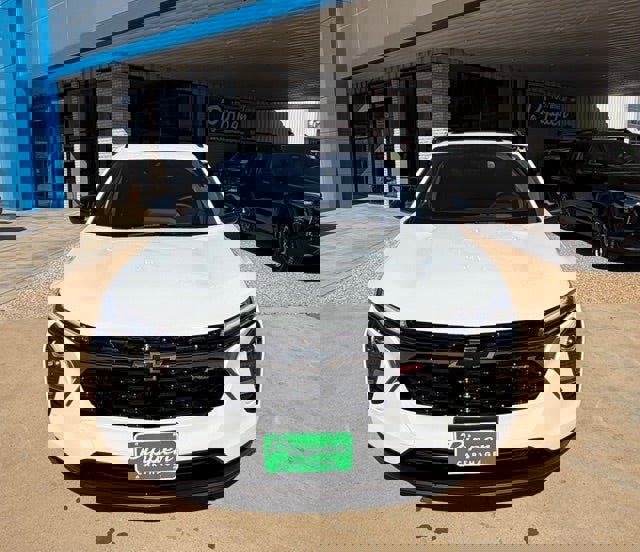 New 2026 Chevrolet Trax RS w/ Sunroof Package image 3