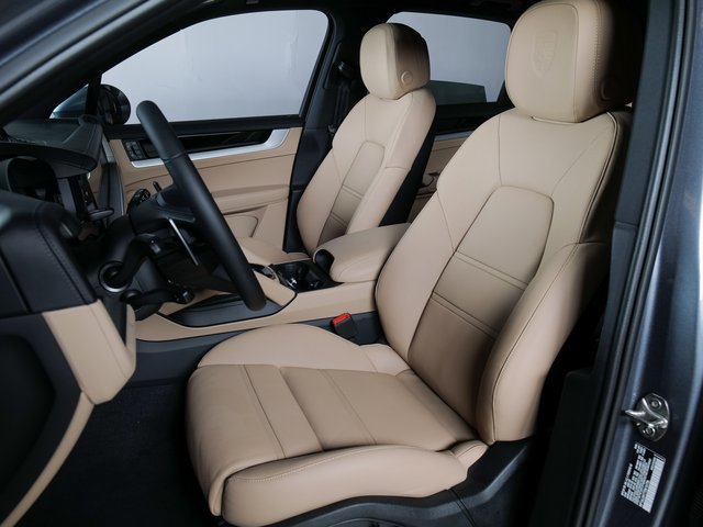 New 2026 Porsche Cayenne S AWD/4WD image 5