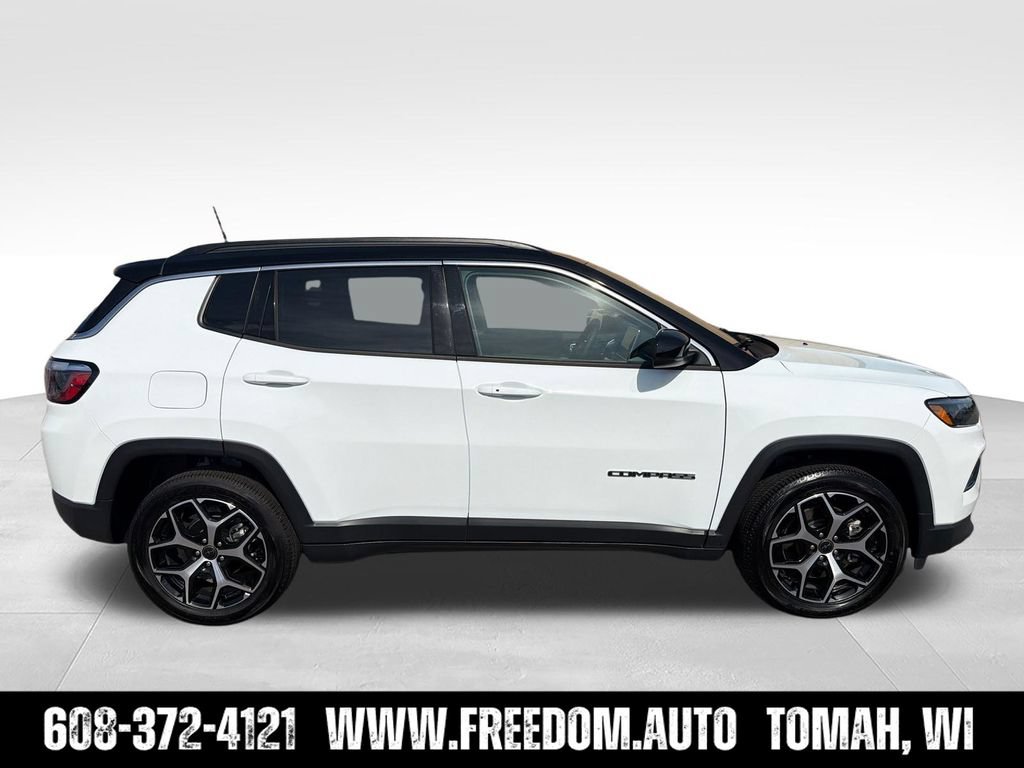 Used 2025 Jeep Compass Limited AWD/4WD image 6