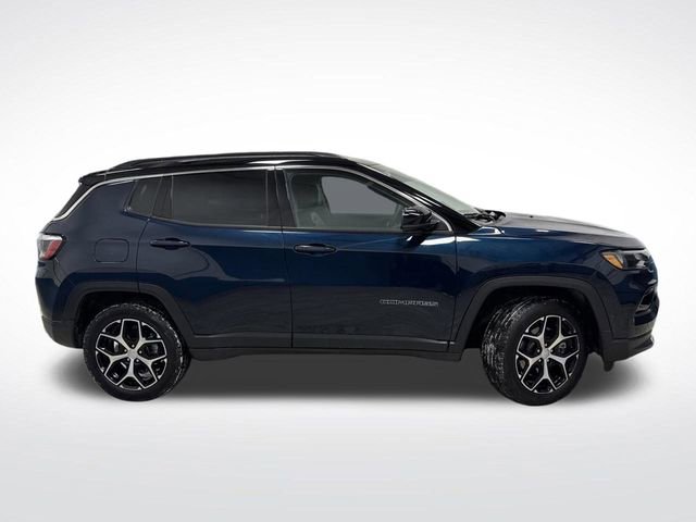Used 2024 Jeep Compass Limited w/ Sun and Sound Group image 2