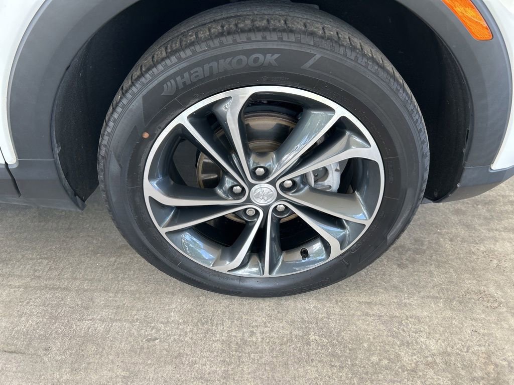 Used 2022 Buick Encore GX Select FWD image 19
