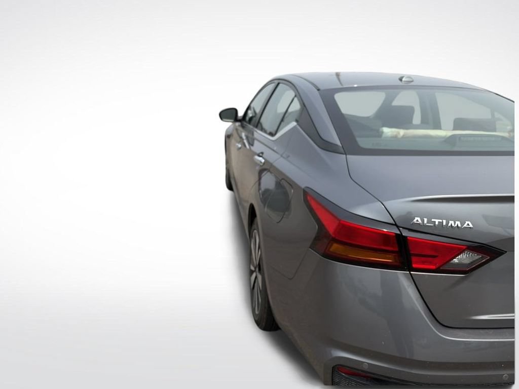 Used 2022 Nissan Altima 2.5 SV AWD/4WD image 5