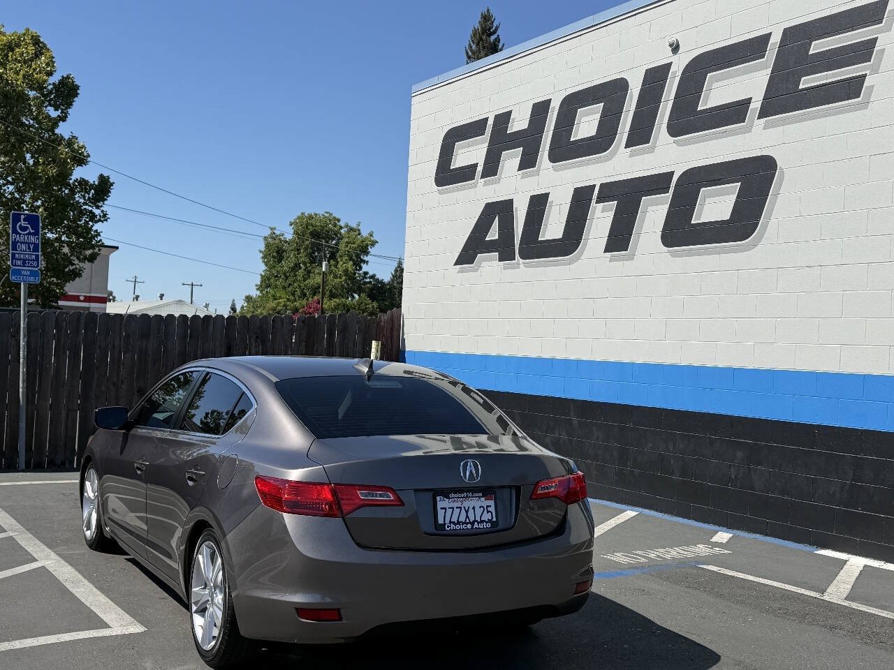 Used 2014 Acura ILX w/ Premium Package FWD image 20