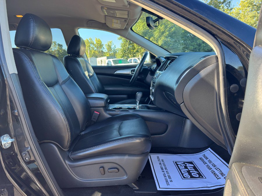 Used 2019 Nissan Pathfinder SL FWD image 20