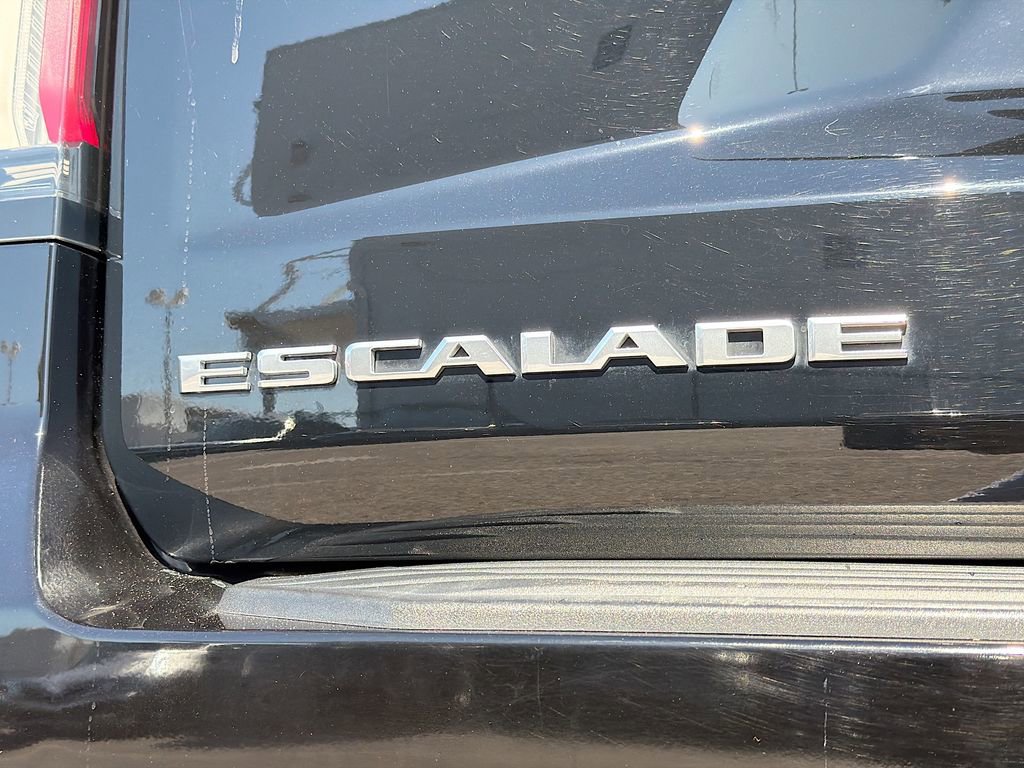 Used 2021 Cadillac Escalade ESV Premium Luxury Platinum image 11