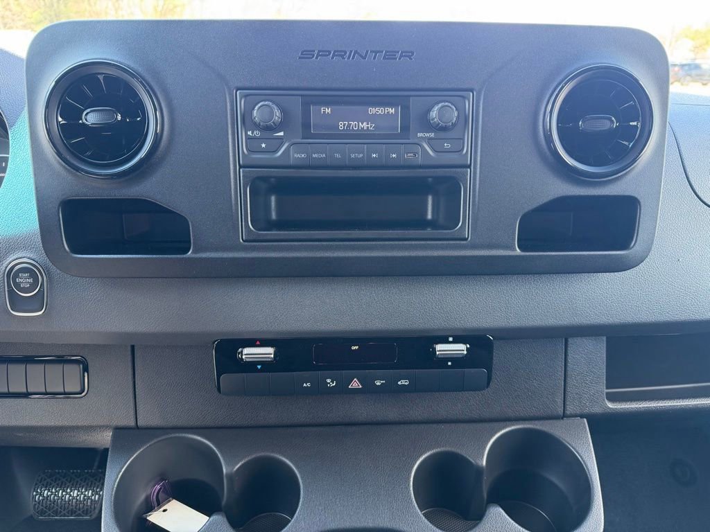 New 2026 Mercedes-Benz Sprinter 2500 image 18