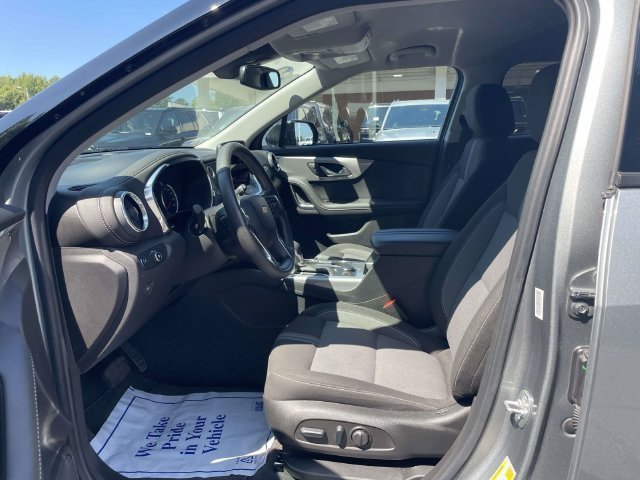 Certified 2024 Chevrolet Blazer LT w/ Convenience Package FWD image 25
