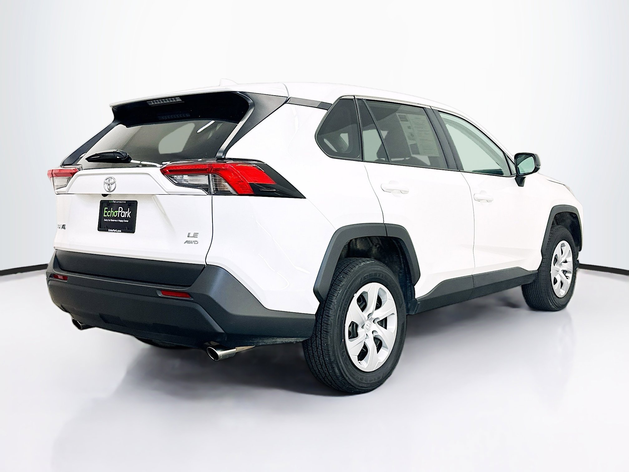 Used 2025 Toyota RAV4 LE image 9