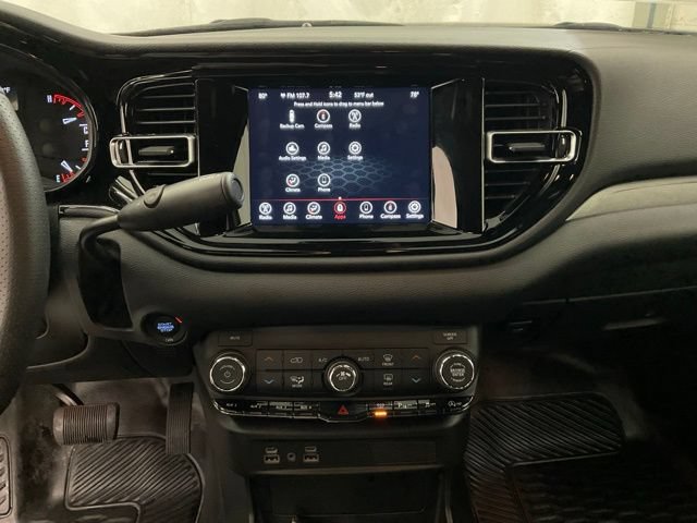 Used 2025 Dodge Durango AWD image 17