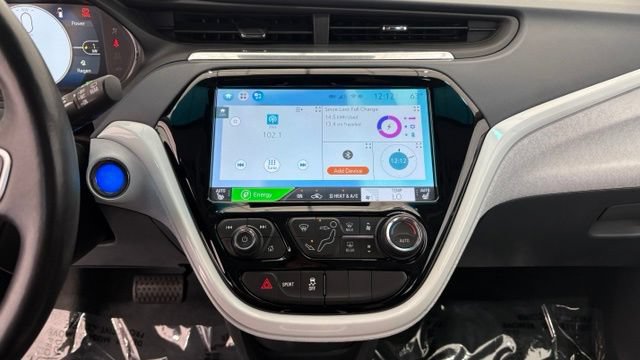 Used 2017 Chevrolet Bolt Premier w/ Driver Confidence II Package FWD image 32