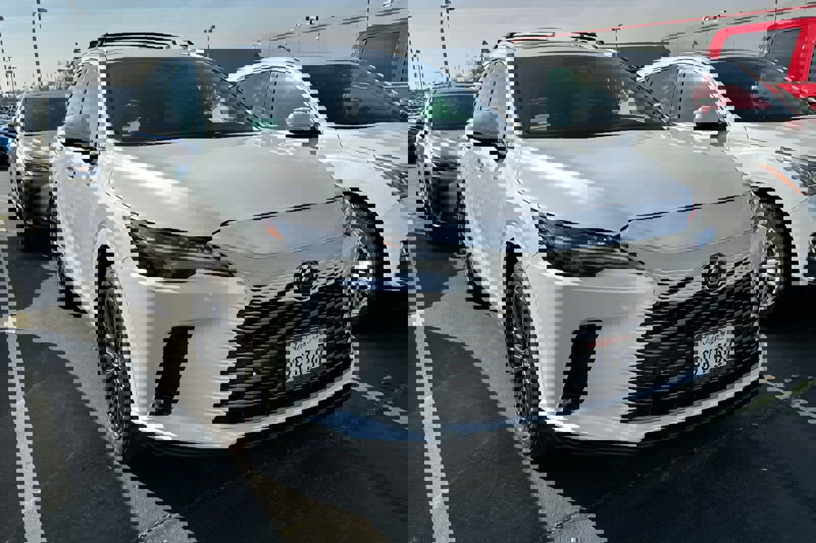 Used 2025 Lexus RX 350h Premium image 3