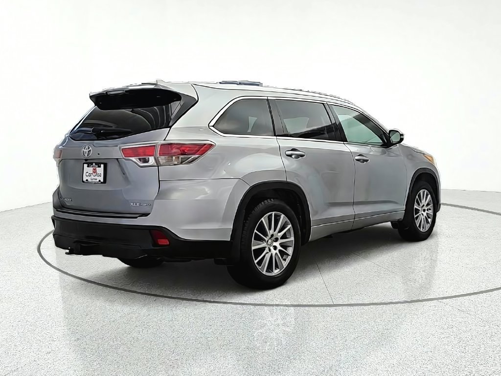 Used 2015 Toyota Highlander XLE AWD/4WD image 6