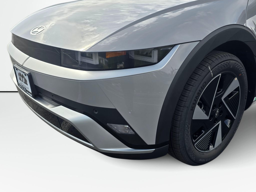 New 2025 Hyundai Ioniq 5 SE AWD/4WD image 10