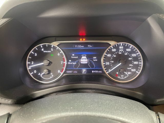 Used 2025 Nissan Sentra SV FWD image 15