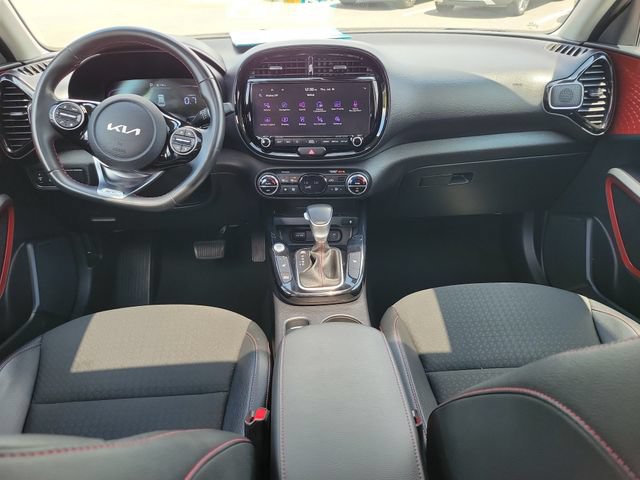 Certified 2025 Kia Soul GT-Line w/ GT-Line Technology Package FWD image 7