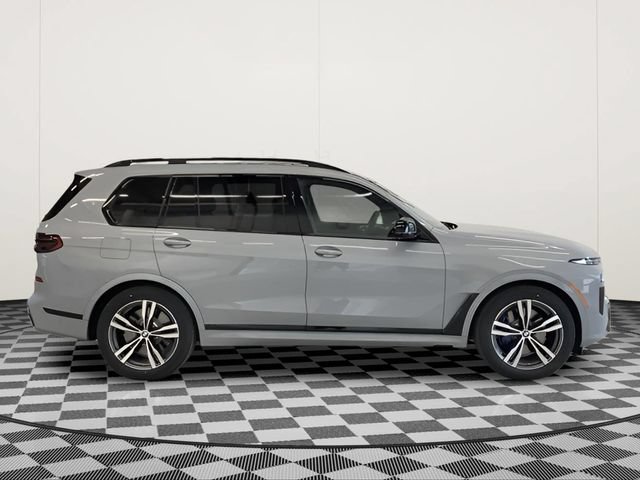 New 2026 BMW X7 M60i AWD/4WD image 2