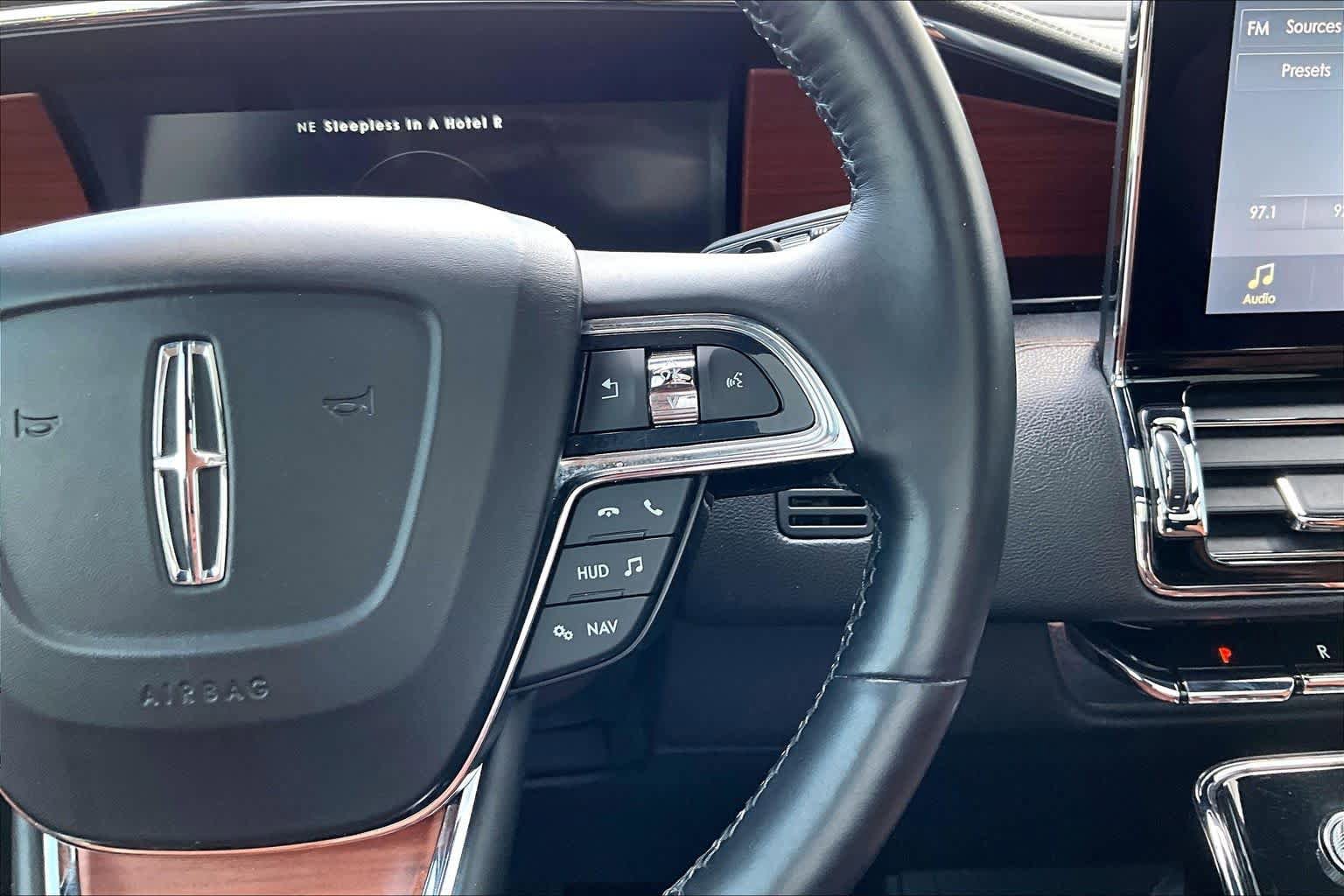 Used 2019 Lincoln Navigator Reserve w/ Cargo Package image 22