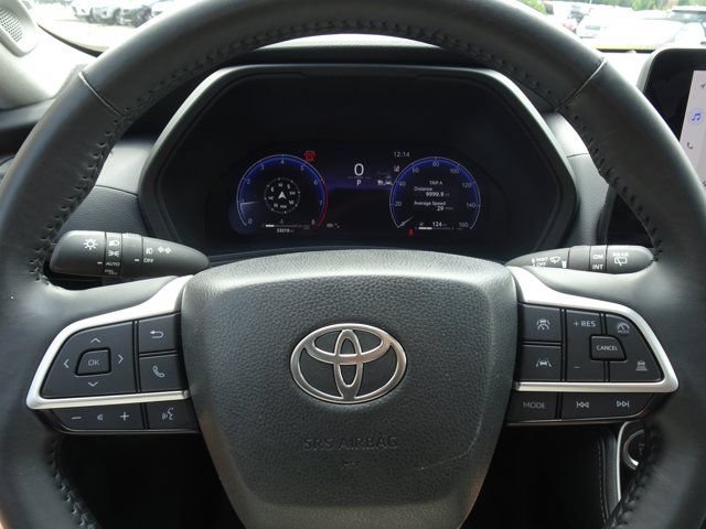 Used 2024 Toyota Grand Highlander AWD image 23