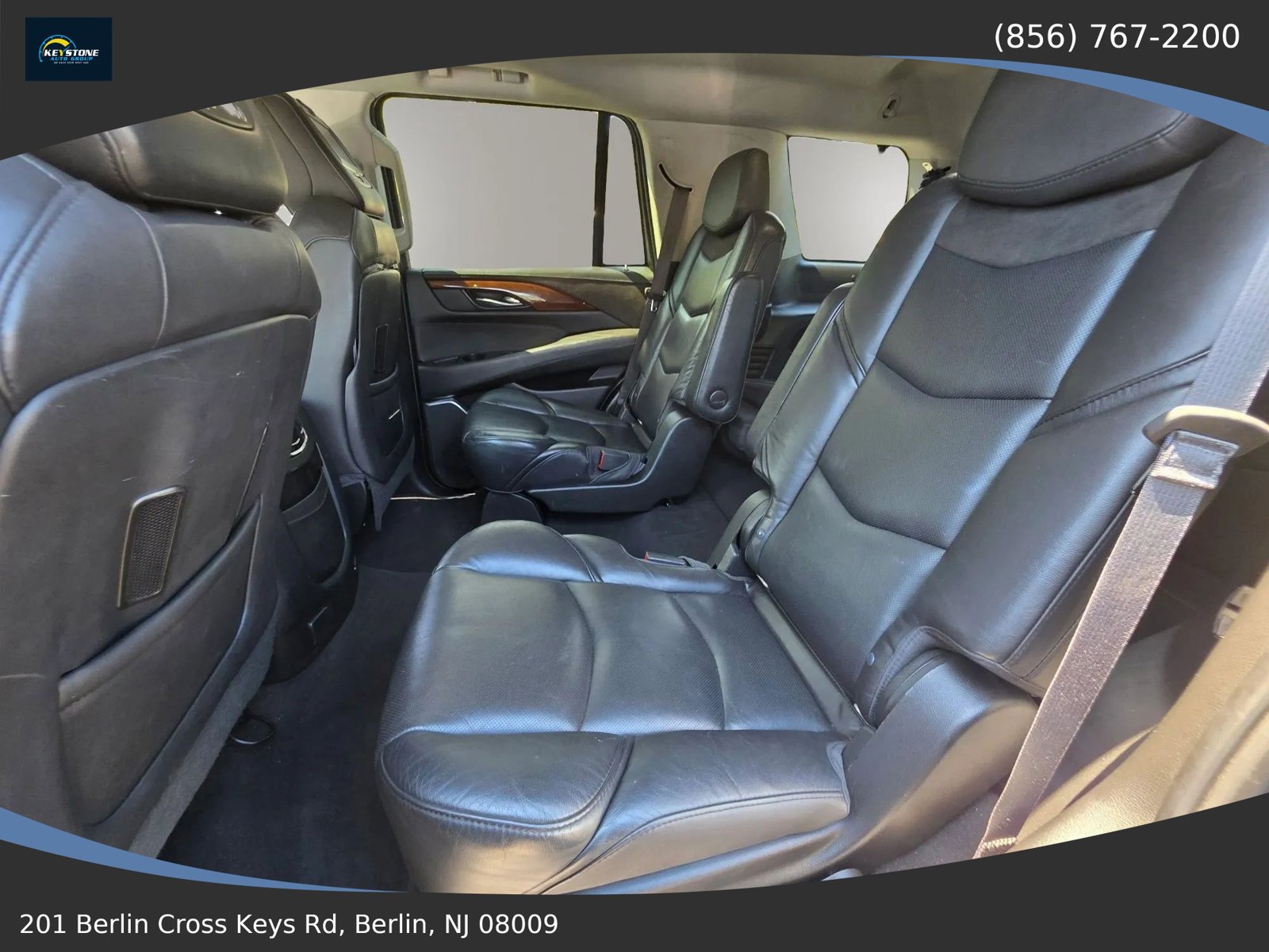 Used 2019 Cadillac Escalade Luxury AWD/4WD image 24