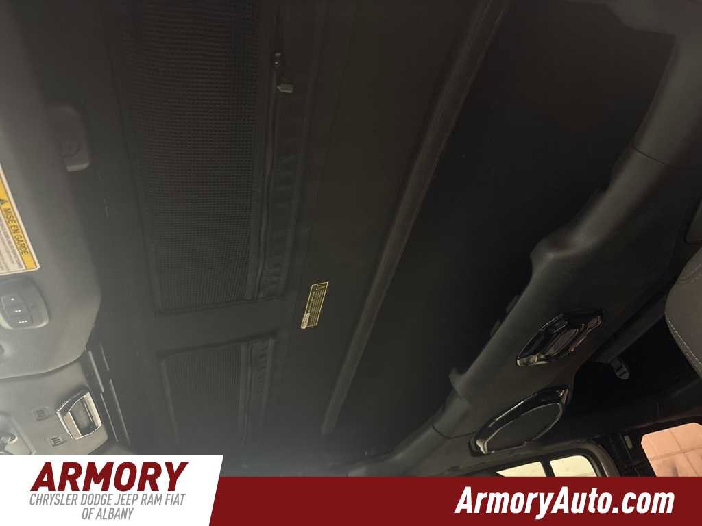 Used 2022 Jeep Wrangler Unlimited Sport image 24